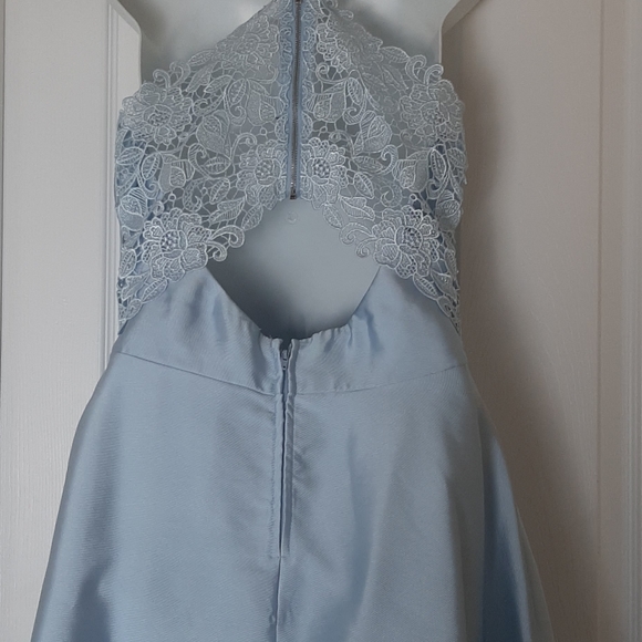 Dress - Picture 5 of 5